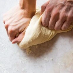 Teigknetmaschine - 42 Liter / 38 Kg - 1 Geschwindigkeit - Kessel Abnehmbar Und Rührwerk Aufklappbar -Küchenzubehör Laden 636846174952853234 2c2b