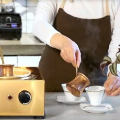 Türkischer Mokkakocher (Közde Türk Kahvesi) - Inkl. Sand -Küchenzubehör Laden TKKSRM detail inuse2 41a8